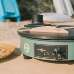 crepiere electrique bretonne Crêpière électrique Krampouz Billig 35 cm en fonte usinée avec tampon de culottage et accessoires – appareil à crêpes performant.