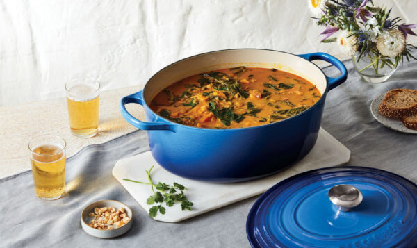 Cocotte ovale en fonte émaillée - LE CREUSET