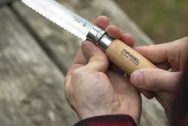 Couteau N°12 cranté - OPINEL