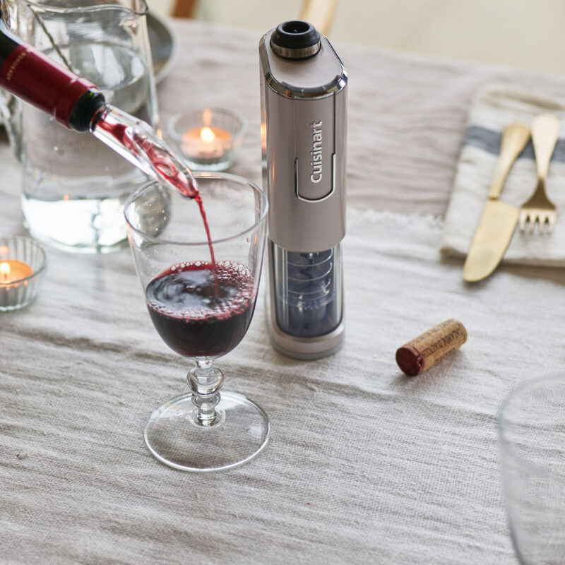Tire‑bouchon sans fil Cuisinart RWO100E avec coupe‑capsule, aérateur et pompe sous vide
