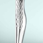 Couteau nakiri japonais Kai Seki Shoso lame 16,5cm Couteau nakiri Kai Seki Magoroku Shoso 16,5 cm en acier inoxydable 1K6, manche martelé 18/8, couteau japonais à légumes élégant et précis.