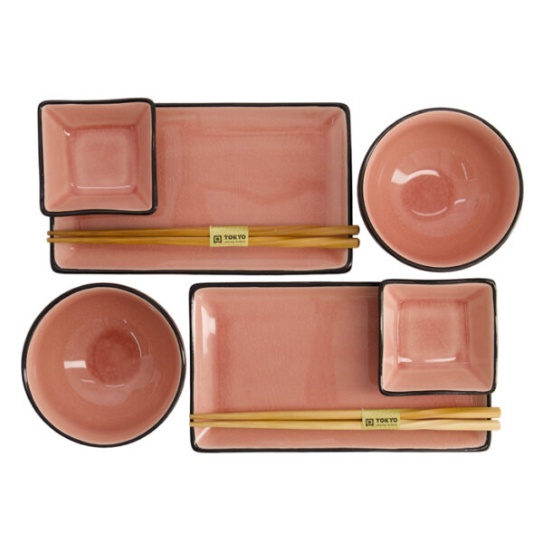 Ensemble à sushi Tokyo Design Studio Glassy Pink 8 pcs en porcelaine rose avec 2 assiettes, 2 bols, 2 coupelles à sauce et 2 paires de baguettes — design japonais élégant pour repas sushi.