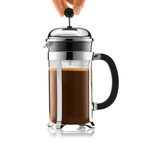 Cafetière à piston Bodum Chambord 1928-16TR-10 – French Press 1,0 L (8 tasses) en Tritan/verre borosilicate transparent avec cadre métallique chromé pour infusion café artisanale.