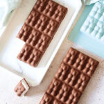 Moule en silicone pour tablette de chocolat Ourson ScrapCooking® avec 12 cavités.